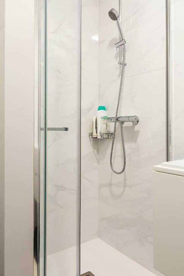 Apartamento Da Praia - Surf มาโตซีนโญส ภายนอก รูปภาพ